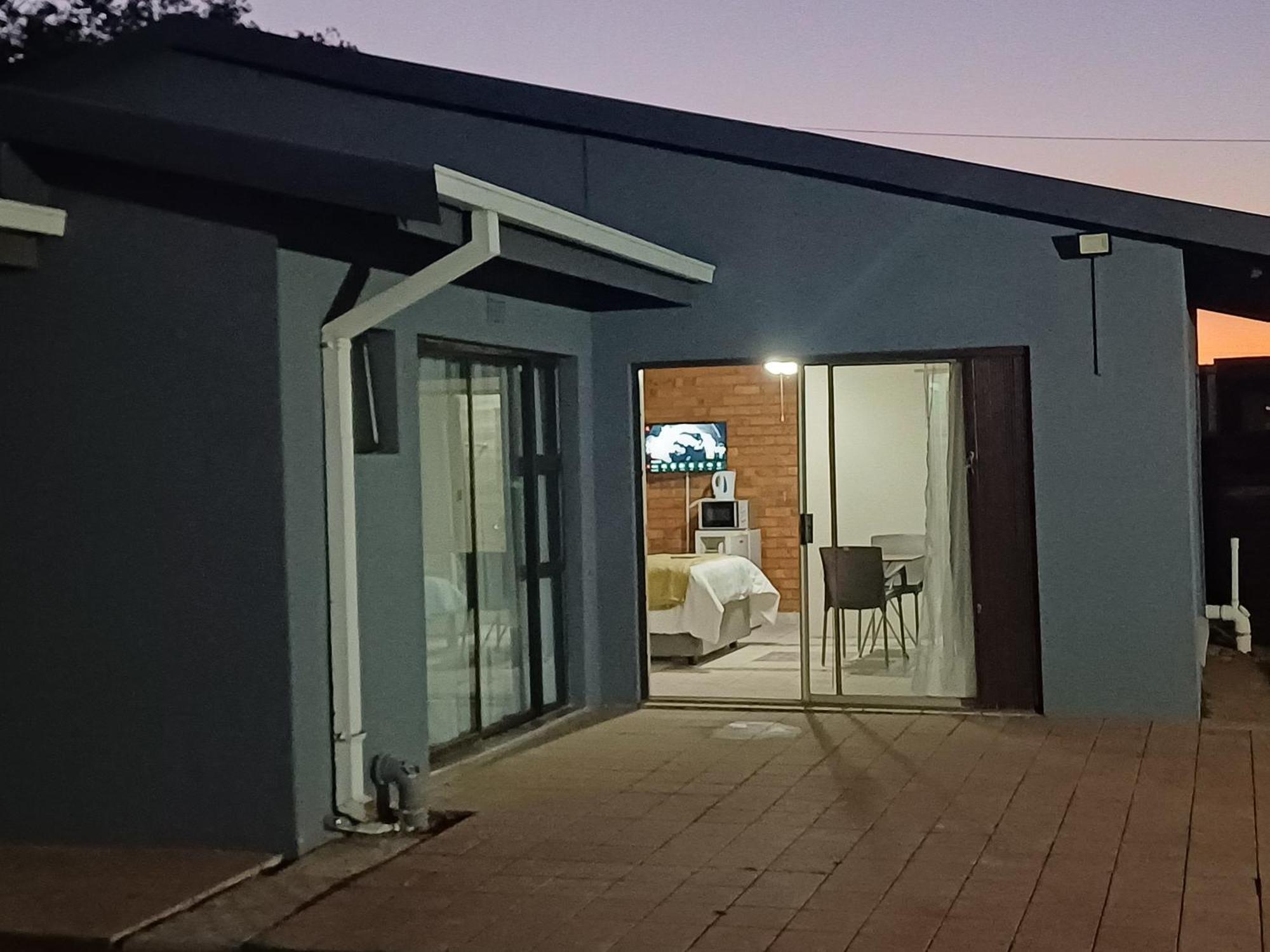 Willow Guest House Vereeniging Exterior photo